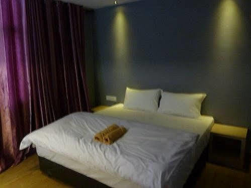 Citylight Hotel Shah Alam Esterno foto